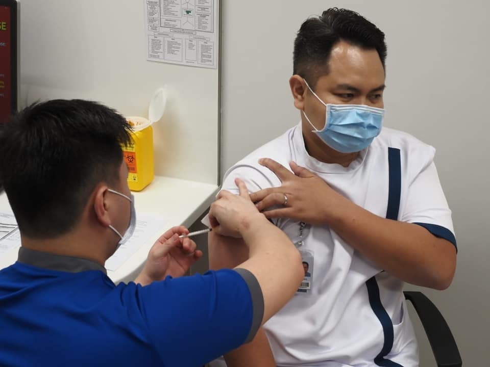 新加坡全民施打疫苗计划将逐步实现