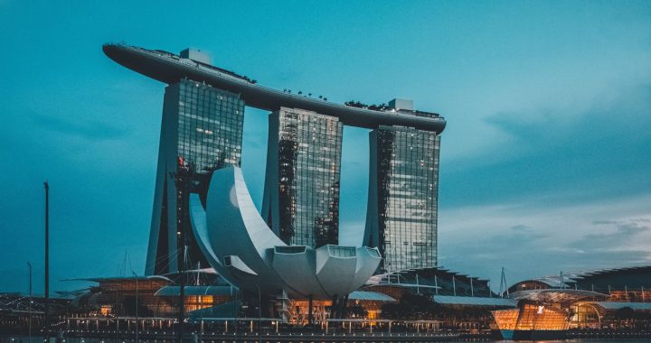 新加坡宣布放松管控措施 进入第二阶段