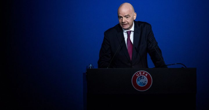 违法密会瑞士司法部长 FIFA主席被起诉