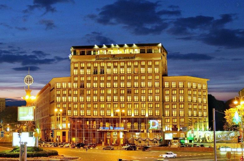 基辅第聂伯河酒店，将改建为电竞竞技场，为选手打造顶级空间。