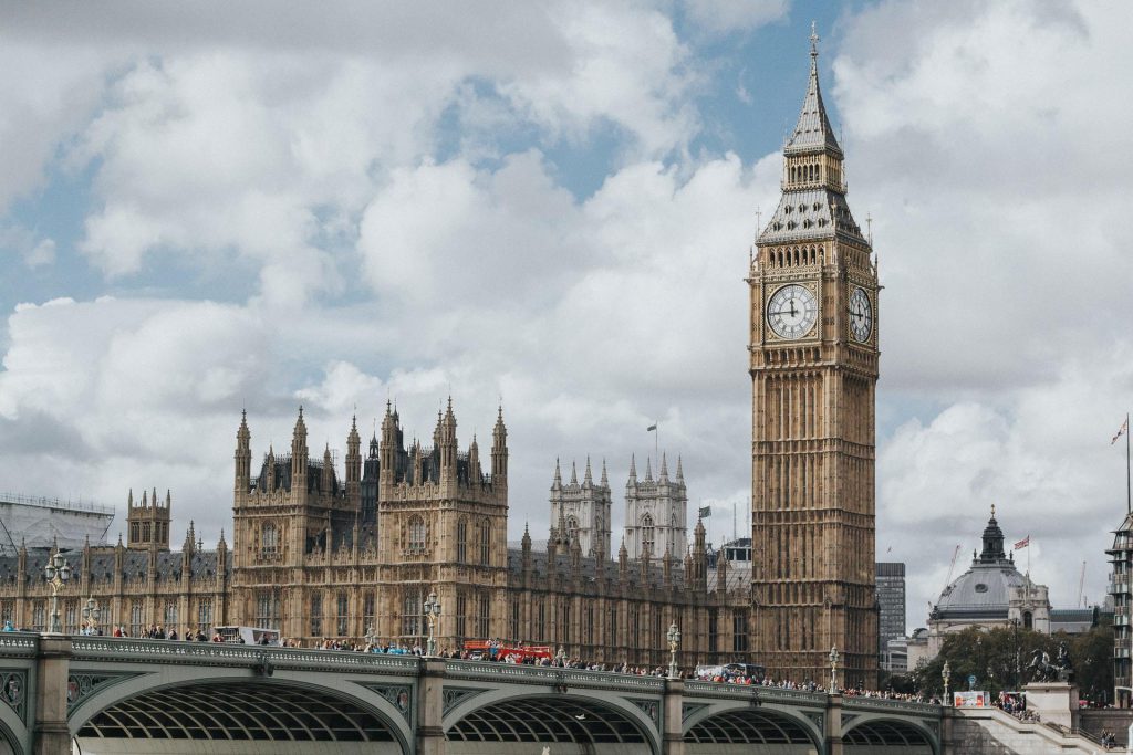 英国在线体彩改变过往宣传模式,现在他们透过更多手法,来吸引玩家游玩。