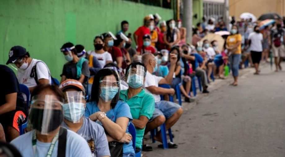 菲律宾全民防疫带面罩口罩