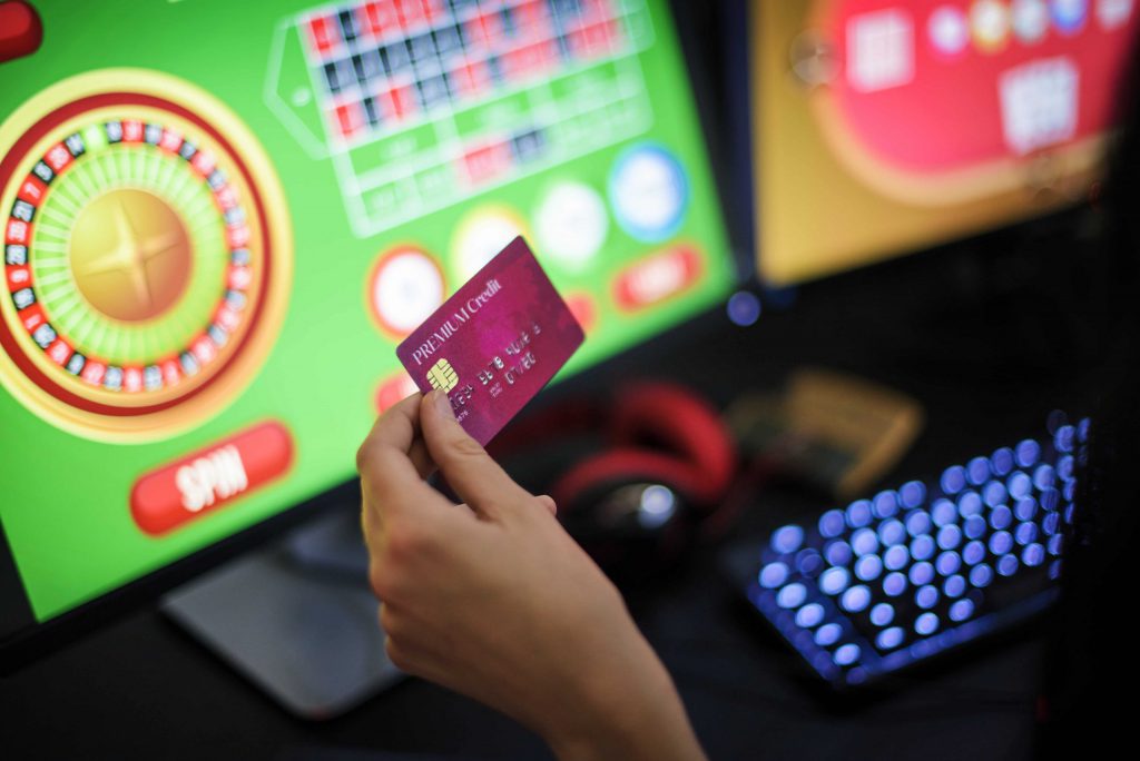 澳大利亚银行称，不授权使用信用卡赌博，是现有贷款政策的扩展。