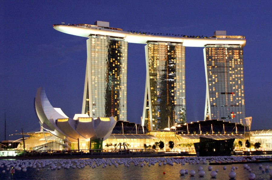 新加坡博彩局上财年收益减近6549万元