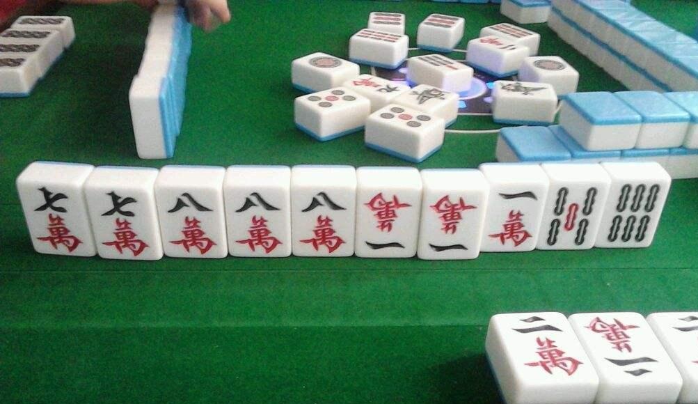中国年的方城之战 为何春节热衷打麻将