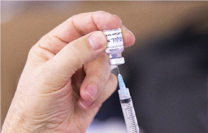 大加拿大人CEO冒充旅馆员工插队打疫苗