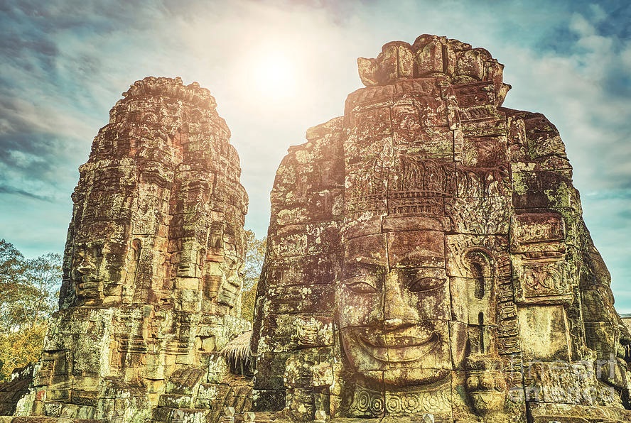 吴哥窟知名的石像「微笑高棉」