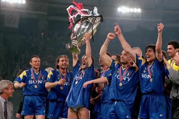 尤文圖斯上次拿歐冠冠軍是1995-1996賽季