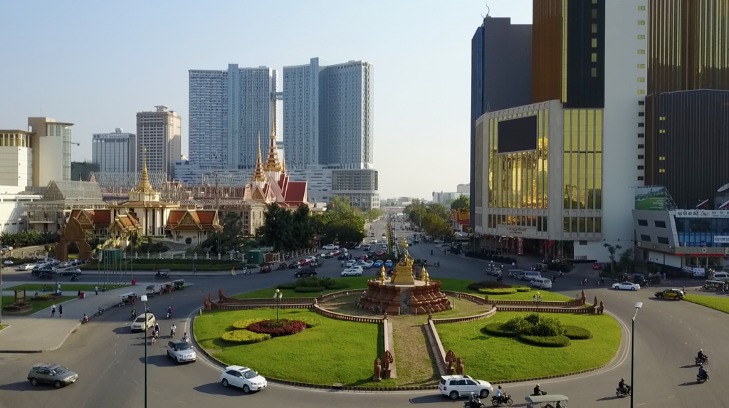 柬埔寨政府为挽救经济积极与中国日本等国寻求建立旅游泡泡