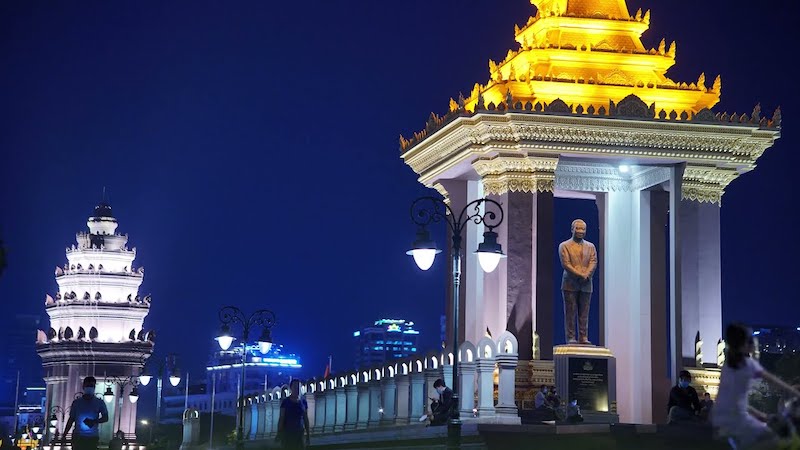 金邊柬埔寨獨立紀念碑
