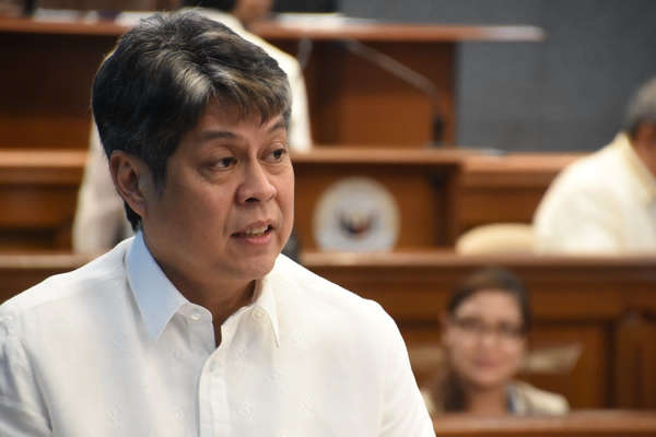 Francis Pangilinan议员反对该行业因此投下反对票菲律宾, POGO, 离岸博彩, 网络博彩, 征税, 
