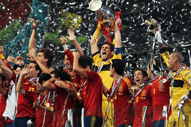 欧洲杯唯一一次卫冕的西班牙国家队欧洲杯, 英格兰, 切尔西, 足球, 西班牙, 